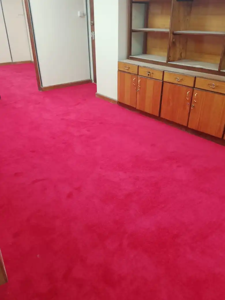 red carpet flooring